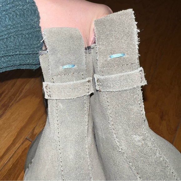Toms Esme Tarmac Olive Green Suede Chelsea Heeled Boots Size 10 - Picture 8 of 12